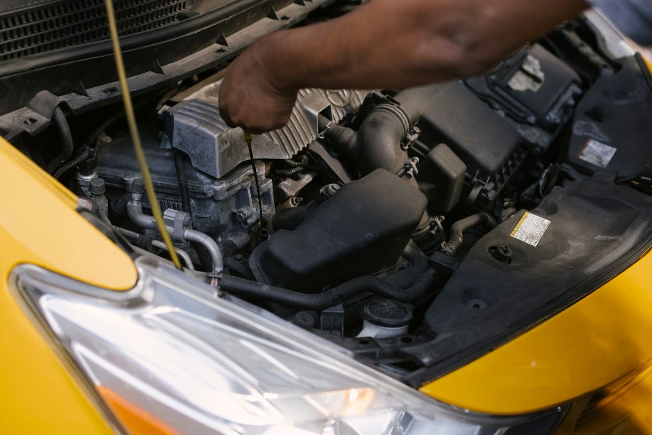 Tips Memilih Oli yang Tepat untuk Mobil